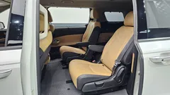 2023 Kia Carnival Diesel 7-Seater Outdoor — фото 11