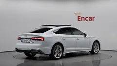 2021 Audi A5 40 TFSI Quattro Premium Sportback, белый — фото 2