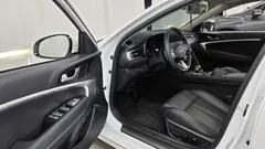 2023 Genesis G70 Gasoline 2.0T 2WD, белый — фото 10