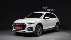 2022 Audi Q5 40 TDI Quattro, белый — фото 1