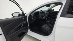 2023 Hyundai AVANTE Smart, белый — фото 10