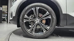 2022 Volvo XC40 B4 Inscription — фото 5