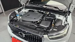 2022 Volvo XC40 B4 Inscription — фото 6