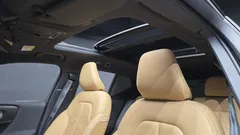 2022 Volvo XC40 B4 Inscription — фото 17