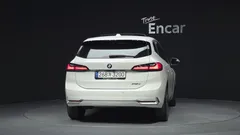 2022 BMW 2-Series 218d Luxury, белый — фото 4