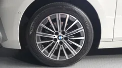2022 BMW 2-Series 218d Luxury, белый — фото 5