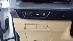 2023 Kia Carnival Diesel 9-Seater Prestige — фото 20
