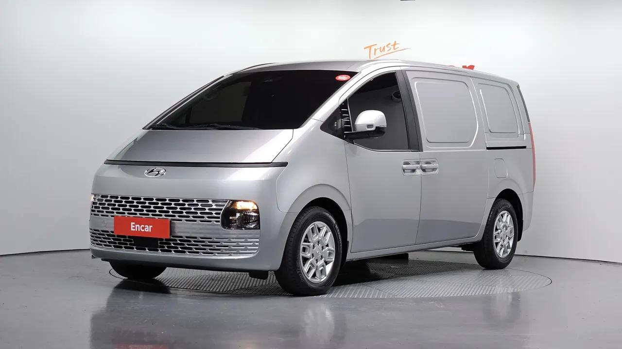 2022 Hyundai Staria Cargo 3-Seater