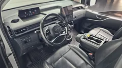 2022 Hyundai Staria Cargo 3-Seater — фото 7