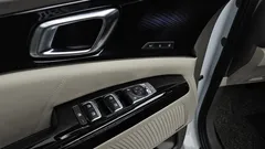 2023 Kia Carnival Gasoline 9-Seater Hi-Limousine — фото 15