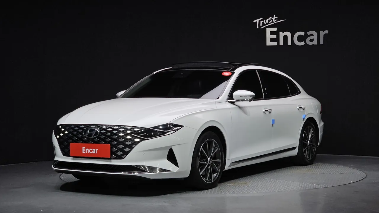 2022 Hyundai Grandeur 3.0 LPi Rent Car