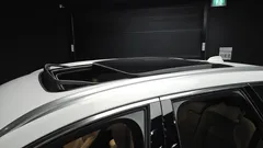 2023 Volvo XC60 B6 Ultimate Bright, белый — фото 19