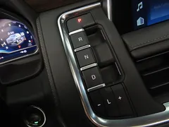 2023 ChevroletGMDaewoo Tahoe 6.2 High Country 4WD, чёрный — фото 9