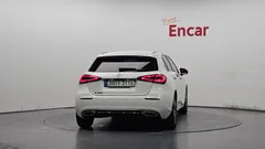 2022 Mercedes-Benz A-Class A220 Hatchback — фото 4