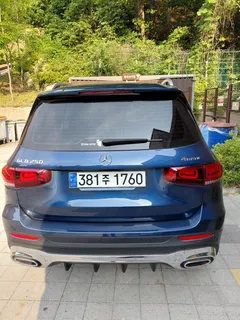 2023 Mercedes-Benz GLB-Class GLB250 4MATIC — фото 6