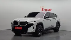 2023 BMW XM 4.4, белый — фото 1