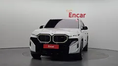 2023 BMW XM 4.4, белый — фото 3