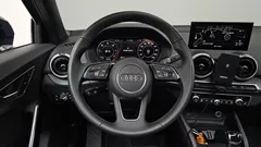 2023 Audi Q2 35 TDI Premium, синий — фото 17