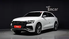 2022 Audi Q8 55 TFSI Quattro Premium — фото 1