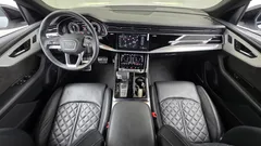 2022 Audi Q8 55 TFSI Quattro Premium — фото 7