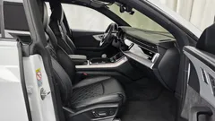 2022 Audi Q8 55 TFSI Quattro Premium — фото 11