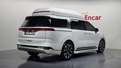 2023 Kia Carnival Gasoline 9-Seater Hi-Limousine — фото 2