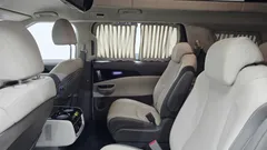 2023 Kia Carnival Gasoline 9-Seater Hi-Limousine — фото 12