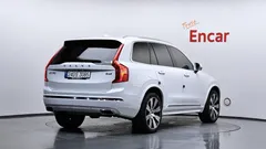 2021 Volvo XC90 B6 Inscription, белый — фото 2