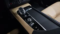 2021 Volvo XC90 B6 Inscription, белый — фото 9
