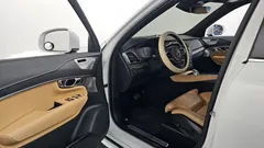 2021 Volvo XC90 B6 Inscription, белый — фото 10