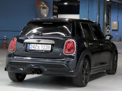 2023 Mini Cooper 3Door Resolute Edition — фото 4