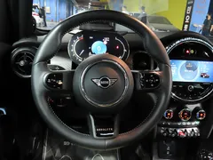 2023 Mini Cooper 3Door Resolute Edition — фото 15