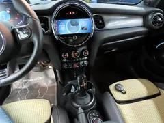 2023 Mini Cooper 3Door Resolute Edition — фото 16