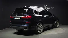 2022 BMW X7 M50i 6STR, чёрный — фото 2