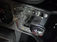 2023 Volkswagen Tiguan 2.0 TDI Prestige, белый — фото 19