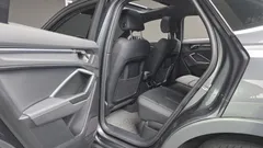 2023 Audi Q3 35 TDI Premium Sportback, серый — фото 18
