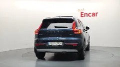 2021 Volvo XC40 B4 Inscription, синий — фото 4