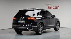 2023 Volkswagen Tiguan 2.0 TDI Prestige, чёрный — фото 2