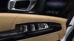 2021 Kia Canival Diesel 7-Seater Signature, белый — фото 16