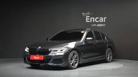 2023 BMW 5-Series 520i M Sport