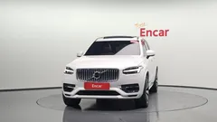 2022 Volvo XC90 T8 Ultimate Bright Hybrid, белый — фото 3