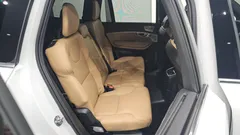 2022 Volvo XC90 T8 Ultimate Bright Hybrid, белый — фото 11