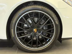 2023 Porsche Panamera 2.9 AWD Platinum Edition — фото 6