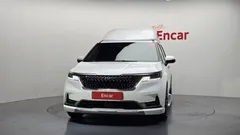 2023 Kia Carnival Gasoline 9-Seater Hi-Limousine — фото 3