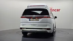 2023 Kia Carnival Gasoline 9-Seater Hi-Limousine — фото 4