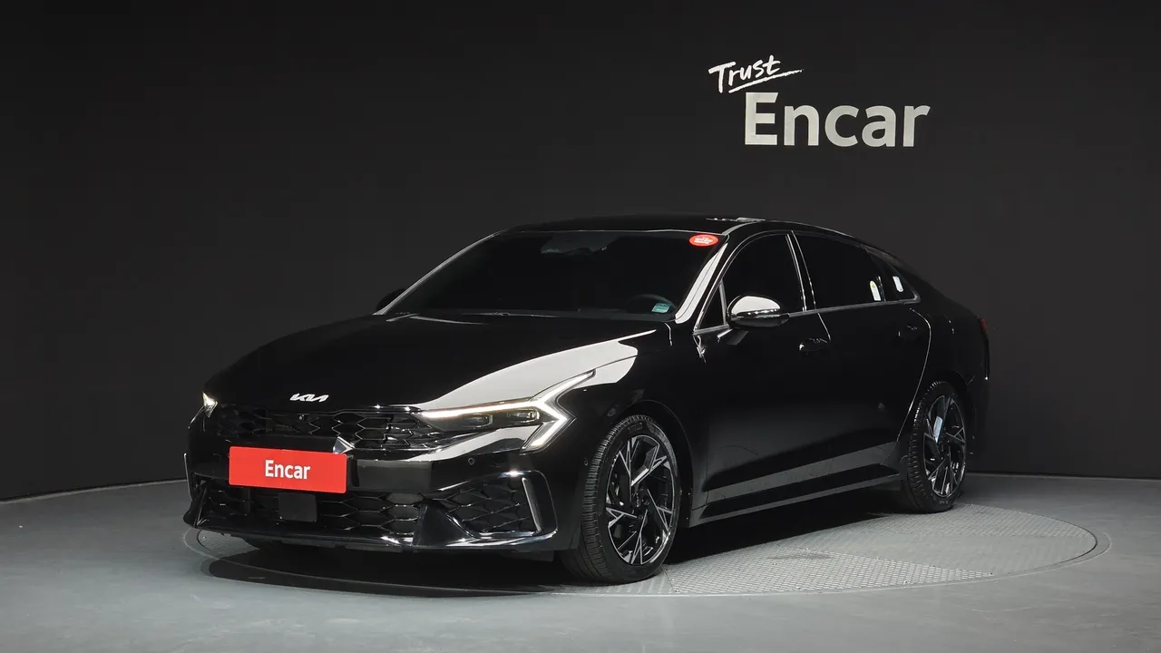 2024 Kia K5 Signature