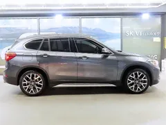 2022 BMW X1 xDrive 20i xLine, серый — фото 5