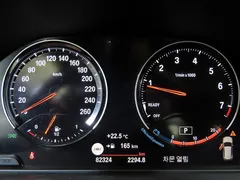 2022 BMW X1 xDrive 20i xLine, серый — фото 9
