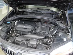 2022 BMW X1 xDrive 20i xLine, серый — фото 19