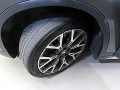 2022 BMW X1 xDrive 20i xLine, серый — фото 20